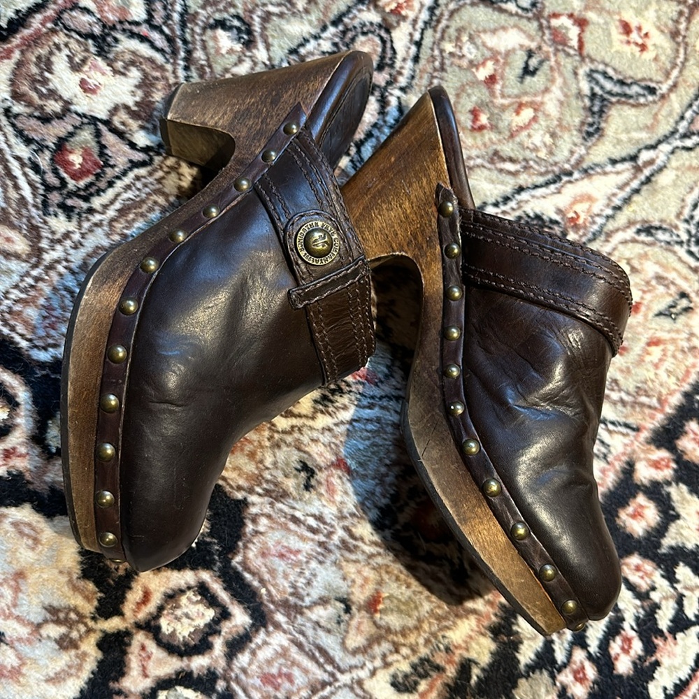Frye Audra Button Heel Mule Clog dark brown 7.5 comfy - Picture 2 of 6